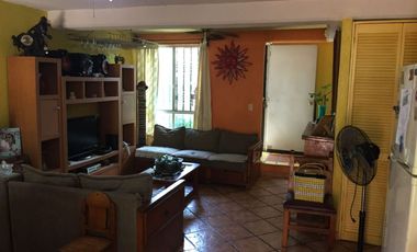 SE VENDE CASA EN TULIPANES