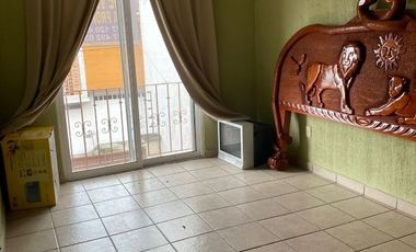 SE VENDE CASA EN TULIPANES