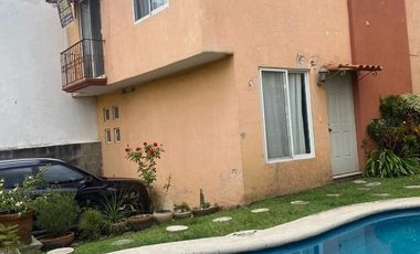 SE VENDE CASA EN TULIPANES