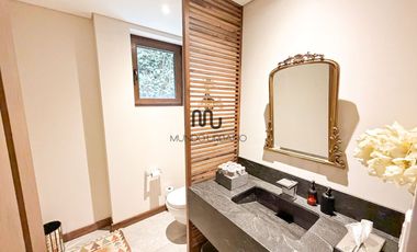 Casa en condominio en venta en Bosques de las Lomas Miguel Hidalgo