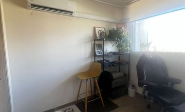 a pasos del mall plaza egaña arriendo depto nuevo con linda vista