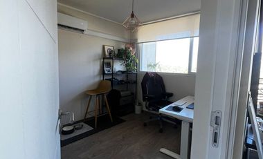 a pasos del mall plaza egaña arriendo depto nuevo con linda vista