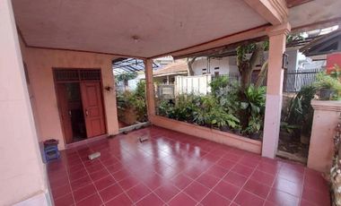 DIJUAL RUMAH LOKASI STRATEGIS COCOK UNTUK TEMPAT USAHA DAN KANTOR DI CIJERAH