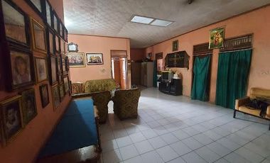 DIJUAL RUMAH LOKASI STRATEGIS COCOK UNTUK TEMPAT USAHA DAN KANTOR DI CIJERAH