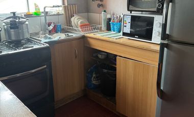 CASA DE DOS PISOS EN BARRIO RESIDENCIAL EN MAIPU