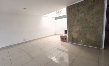 CASA EN RENTA EN COLONIA PROVIDENCIA