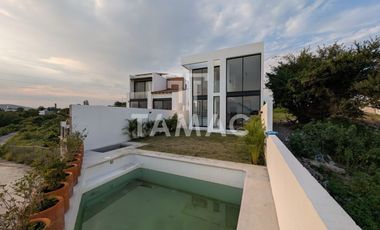 PREVENTA DE CASA CON ALBERCA EN XOCHITEPEC