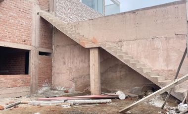 SE VENTE TERRENO EN PUERTO FIEL (CASA DE 2 PISOS EN GRIS)