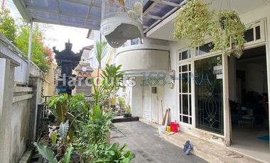 Rumah 2 Lantai di Kawasan Gatot Subroto