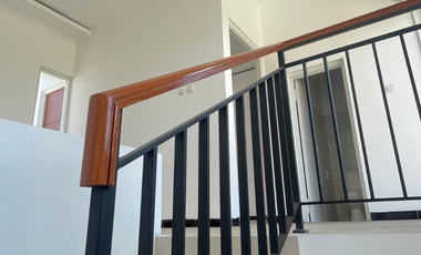 Villa Baru 2 Lantai Siap Huni Dikawasan Wisata Malang Batu View Pegunungan