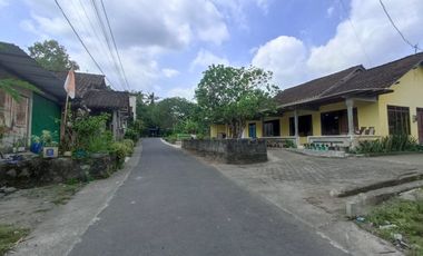 Rumah dua lantai Dekat YIA