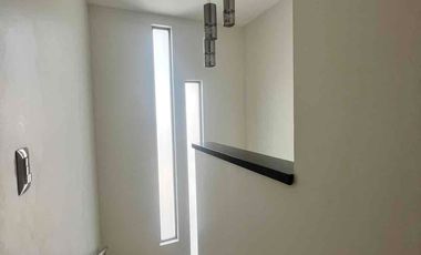 AMPLIA CASA EN VENTA EN LAS PLAZAS