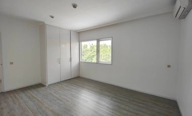 Haji Abu 11B Lembonghouse Complex