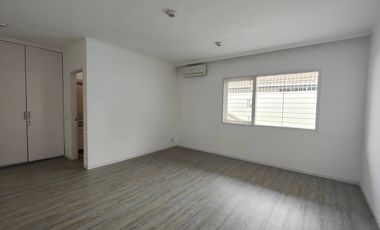 Haji Abu 11B Lembonghouse Complex