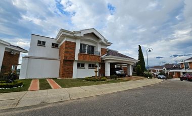 CASA EN VENTA CONDOMINIO RUITOQUE