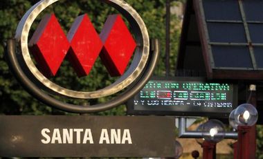 EN VENTA DEPARTAMENTO DUPLEX DE 2 PISOS, 3 DORMITORIOS, 2 BAÑOS, COCINA, LOGIA, EXCELENTE UBICACIÓN