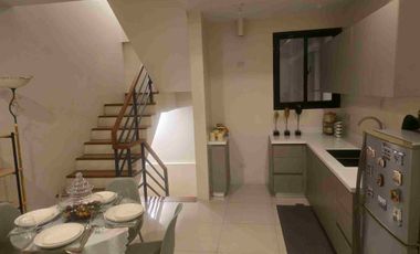 Sulit size superb location San Juan Townhouse 1 parking