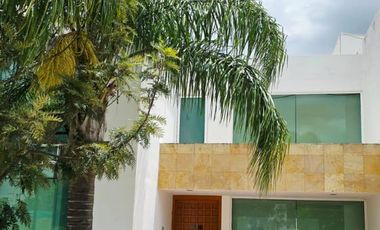 CASA EN RENTA EN LOMAS DE ANGELOPOLIS PUEBLA