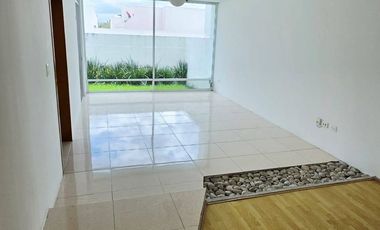 CASA EN RENTA EN LOMAS DE ANGELOPOLIS PUEBLA