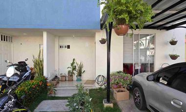 Venta de casa de 3 pisos en conjunto cerrado al oriente de la ciudad de neiva