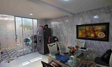 Venta de casa de 3 pisos en conjunto cerrado al oriente de la ciudad de neiva