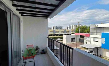Venta de casa de 3 pisos en conjunto cerrado al oriente de la ciudad de neiva