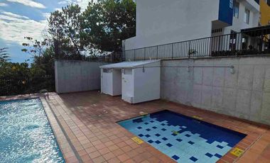 Venta de casa de 3 pisos en conjunto cerrado al oriente de la ciudad de neiva