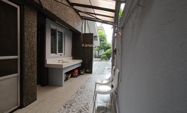 4BR Townhouse with 4- car Garage in Valle Verde 2, Pasig City