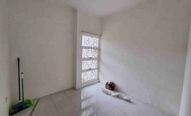 Rumah Hook Murah di Jalan Utama Cluster Terdepan Rancamaya Golf Estate