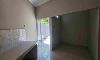 rumah siap huni cluster dekat kampus Ums di mojosongo solo