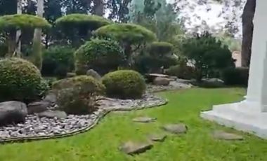 FOR SALE AT CHEAPEAST PRICE A WELL MAINTAINED LUXURIOUS VILLA IN CIMACAN PUNCAK.