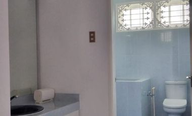 FOR SALE AT CHEAPEAST PRICE A WELL MAINTAINED LUXURIOUS VILLA IN CIMACAN PUNCAK.