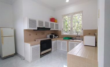 FOR SALE AT CHEAPEAST PRICE A WELL MAINTAINED LUXURIOUS VILLA IN CIMACAN PUNCAK.