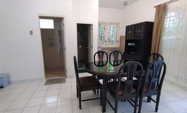 FOR SALE AT CHEAPEAST PRICE A WELL MAINTAINED LUXURIOUS VILLA IN CIMACAN PUNCAK.
