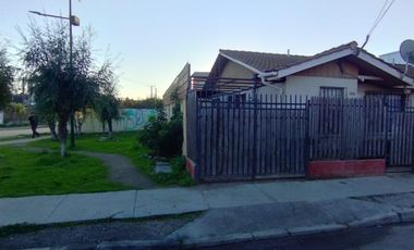 SE VENDE CASA EN LOS ROBLES QUILLOTA