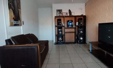 SE VENDE CASA EN LOS ROBLES QUILLOTA