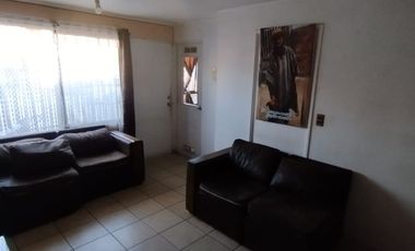 SE VENDE CASA EN LOS ROBLES QUILLOTA