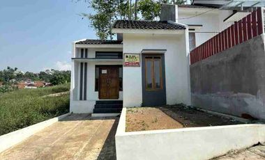 Rumah minimalis modern bebas banjir