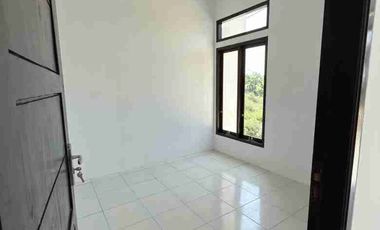 Rumah minimalis modern bebas banjir
