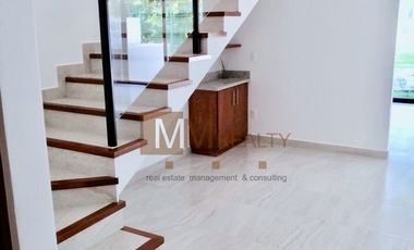 Amplia y hermosa casa en Aqua Residencial - 5 Recamaras