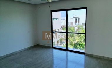 Amplia y hermosa casa en Aqua Residencial - 5 Recamaras