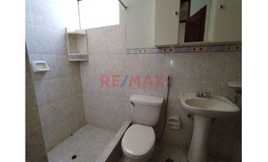 Alquilo Lindo Y Amplio Departamento En Urb. Country Club Av. Fortunato Chirichigno//ID:1158024