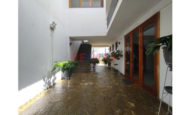 Venta De Casa Moderna En Av.Grau Sullana//ID:1157374