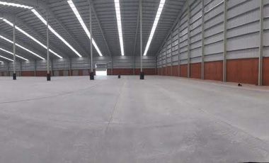 RENTO EN TEXCOCO NAVE INDUSTRIAL 10,400M2 DIVISIBLE 5,600 ó 4,800m2 andenes, seguridad 24/7 subestacion