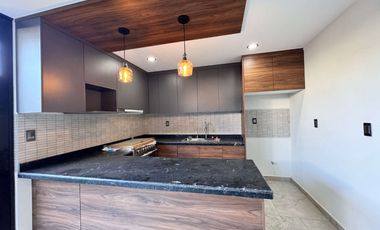 Casa en Venta en San Angel IV con Roof Garden y fogatero.