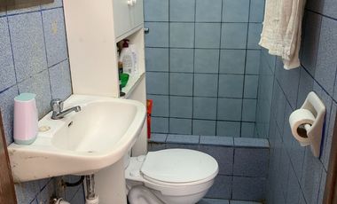 OCASION!!! VENDO CASA DE 3 PISOS MAS AZOTEAEN BREÑA LIMITE CON PUEBLO LIBRE