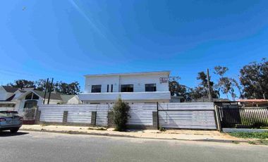 Venta de hermosa casa en el centro de Algarrobo