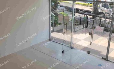 VENTA LOCAL COMERCIAL CON  3 BODEGAS