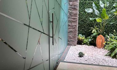 VILLAS.  DEL MESON VENDO ESPECTACULAR  RESIDENCIA CON VISTA AL LAGO