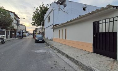 SE ALQUILLA VILLA EN CIUDADELA GUAYASUR